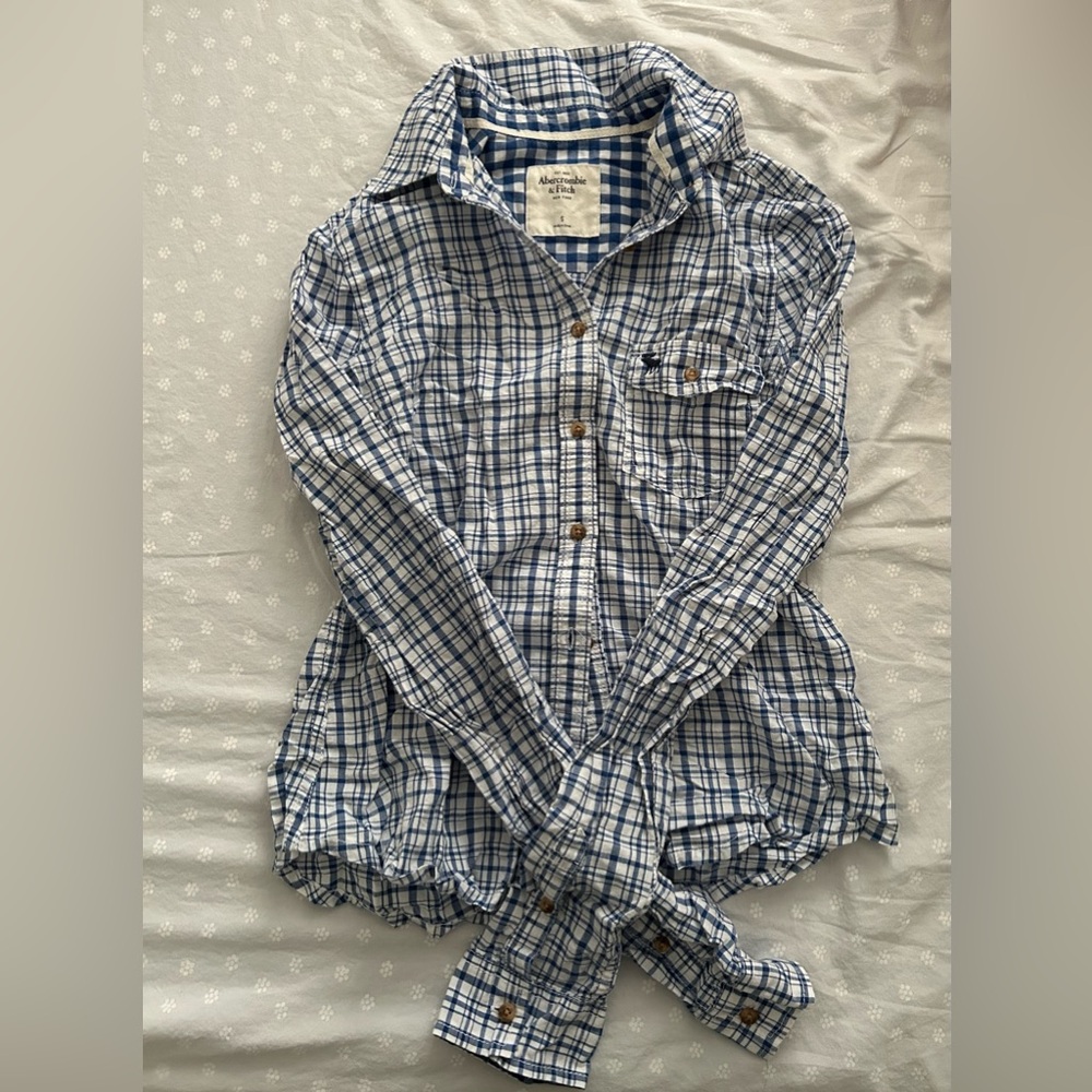 Abercrombie & Fitch Blue and White Plaid Button Up